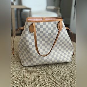 Louis Vuitton Neverfull MM